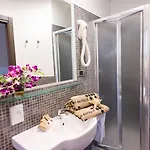 Derby Hotel 4*