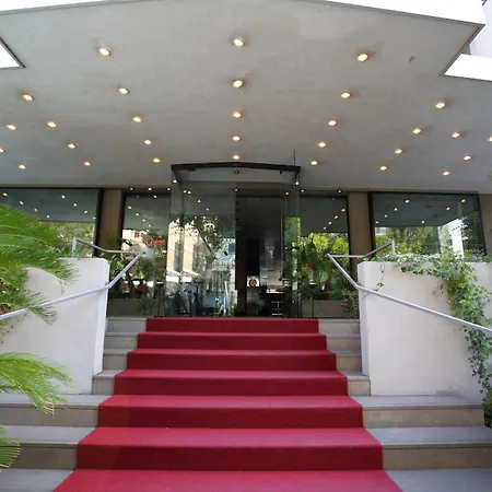 Derby Hotel 4*